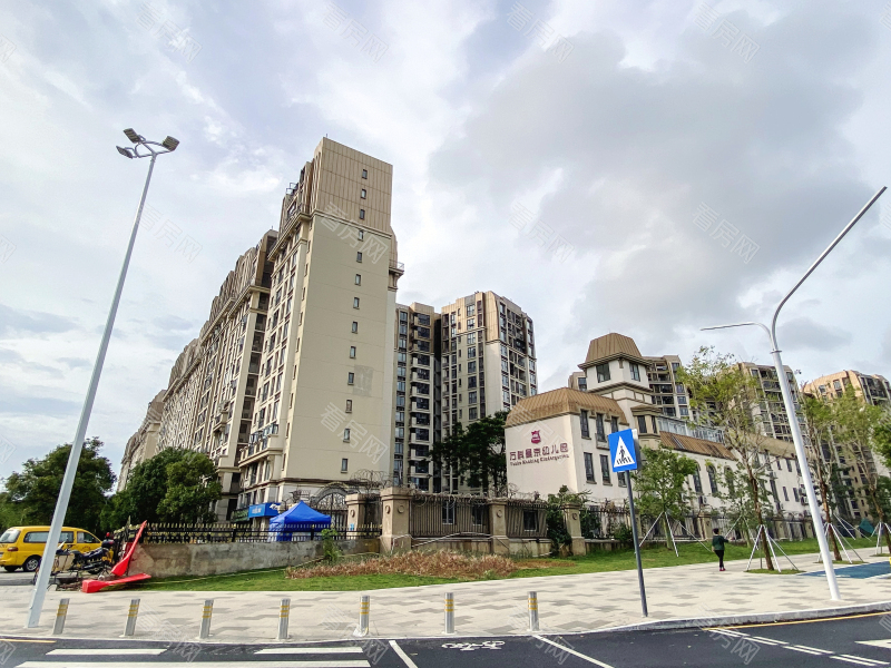 深圳万科金色领域二期小区信息图片2