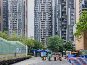 深圳潜龙曼海宁花园北区小区信息图片