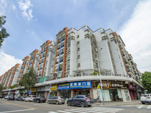 佛山湖畔湾豪庭二期小区信息图片