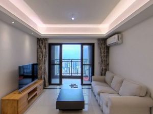 绿地璀璨天城 4室2厅 108㎡ 精装佛山禅城区湖景二手房图片