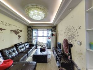 云星中央星城 满2年,业主诚心出售,看房方便 云星中央星城 满2年,业主诚心出售,看房方便赣州章贡区章江新区二手房图片