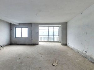 君馨名邸 5室2厅 230㎡ 毛坯_衡阳蒸湘区华新二手房图片