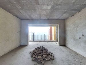 加州阳光 5室2厅 179㎡ 满五唯一衡阳蒸湘区华新二手房图片