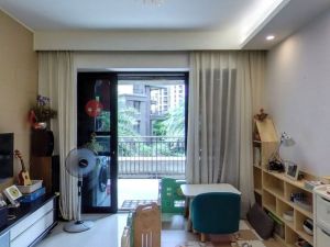 怡翠宏璟 3室2厅 88㎡ 满五年佛山禅城区湖景二手房图片