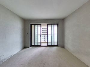 畔山中心城一三期 4室2厅 133㎡ 满五唯一中山三乡镇三乡镇二手房图片